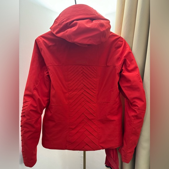 Spyder Women’s Pinnacle Ski Jacket in Pulse/Red, size 6 - Picture 10 of 14